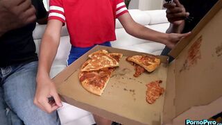 Hot Pizza Delivery Babe Lana Sharapova