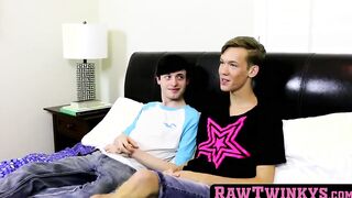 Twinks tight opening is screwed without any protection and takes astounding burdens