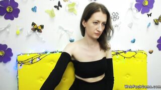 Babe flashes ass and tits under croptop on webcam