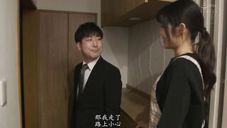 Local wives indulge in sexual overflowed uncles 1of5