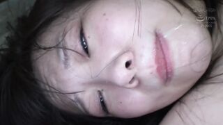 Sensitive woman who is cum while crying in double acme inserted at the same time 5of5