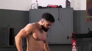 Loira rabuda gostosa