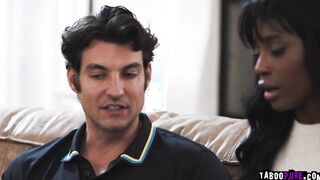 Roommate convince Nicole Kitt for some porn