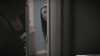 Teen loses her virginity to her stepdad