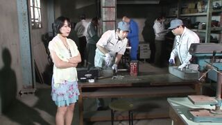Big tits undercover investigator Julia 1of5