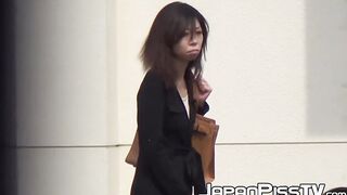 Japanese amateur babes pissing all around the city