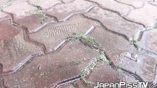 Japanese amateur babes pissing all around the city