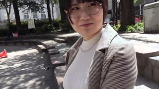 Natural H cup college girl kohaku 20 years old natsuno kohaku 1of5