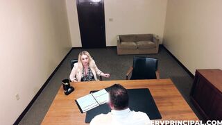 Hot mom use her pussy to keep her daughters avoid expel