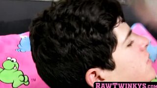 Emotional twinks barebacking hard subsequent to swaping messy sensual caresses