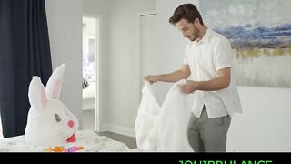 JOUIBRULANCE en ce déguisement de L'ours qui monte son bien en mon jouet en peluche
