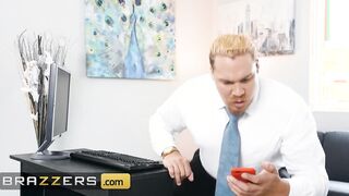 BRAZZERS - Petite CJ Miles Is Prepared To Obtain Down And Filthy For Lucky Van Wylde