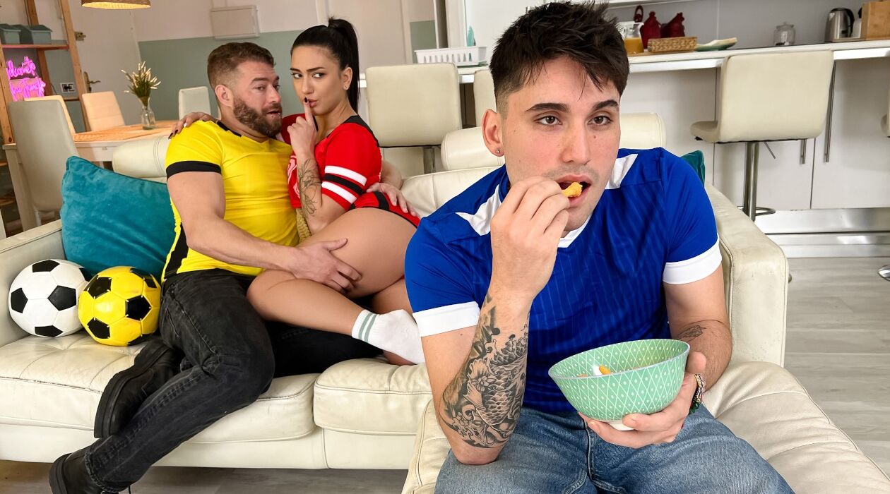 Cheating Behind My Boyfriend