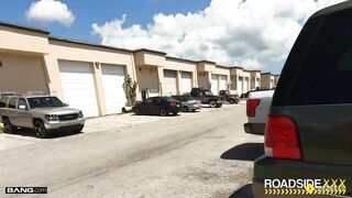 Roadside - sexy Hispanic Plays With babe Vehicle Mechanic For Discount
