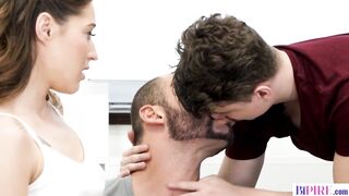 Bisex threeway action with Mina K, Tomm and Kevin Jade