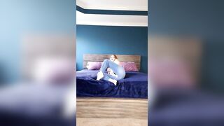 VULGAR bimbos Jizzes over her Tight Blue Jeans