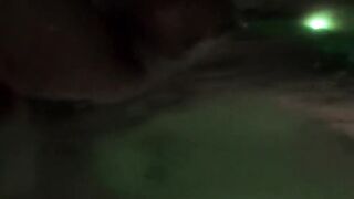 junge notgeile studentin nachts im pool gefickt