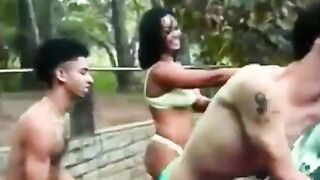Mulata rabuda gostosa