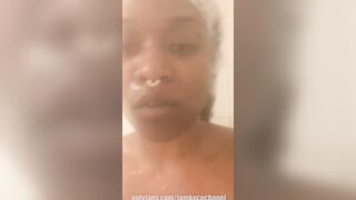 Black Girl Flashes Big Boobs In The Tub