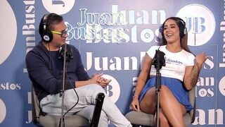 Natalia Garcia Pide una hamburgesa para chuparle la polla  al repartidor en Juan Bust