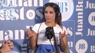 Natalia Garcia Pide una hamburgesa para chuparle la polla  al repartidor en Juan Bust