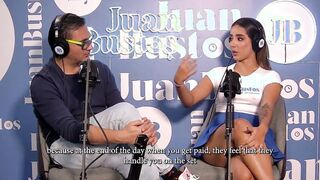Natalia Garcia Pide una hamburgesa para chuparle la polla  al repartidor en Juan Bust