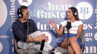 Natalia Garcia Pide una hamburgesa para chuparle la polla  al repartidor en Juan Bust