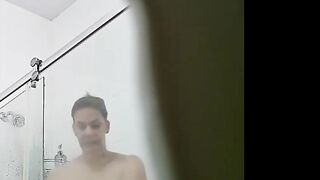 Stepmom's firm ass and firm tits (hidden cam)