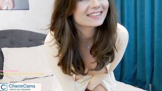 Brunette camgirl Great Real Tits
