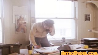 Retro gay fella spreads legs for an astonishing ass banging