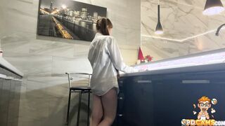 Step-sis dildoing her pussy in the bathroom