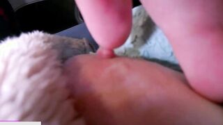 A young stepmother gave a blowjob to her stepson at her leisure