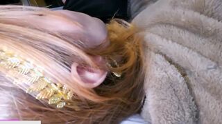 A young stepmother gave a blowjob to her stepson at her leisure