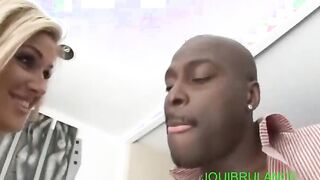 Sa meilleure copine salope jouant avec sa chatte humide ... Magnifique jouis! baby