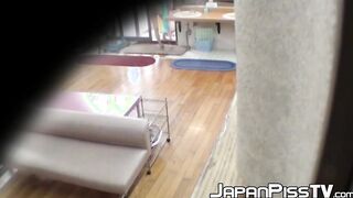 Playful Japanese chicks filmed pissing while taking a shower