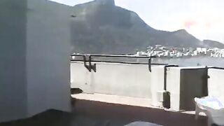 Morena gostosa no gangbang