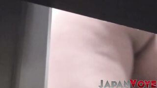 Babe with wonderful fuckhole works her Japanese gash gently