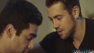 Dante Colle fucks Lucas Leons horny ass