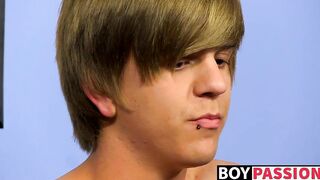Skinny little twink jerks off after giving an interview
