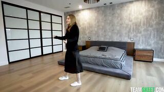 Strict father cant resist his hot stepdaughter