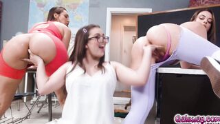 Sophia is exposing her ass and pussy