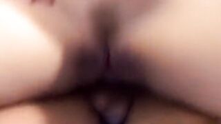 Loirinha linda e gostosa fudendo com dois