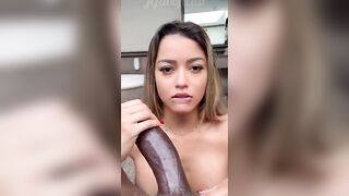 Loirinha rabuda gostosa fudendo com o negão