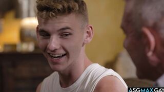 Jack Waters fucks Matthew Figatas ass