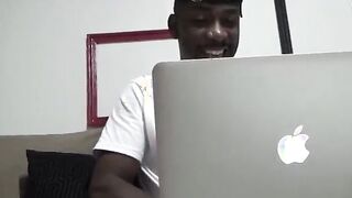 Morena gostosa do rabão fudendo com o negão dotado