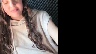 LARUCHATToADO  tu le ferai léché j'aligne mes amies et tu le fais