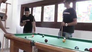 Ruiva rabuda gostosa do rabão fudendo no gangbang