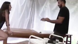 Morena gostosa do rabão fudendo com o dotado