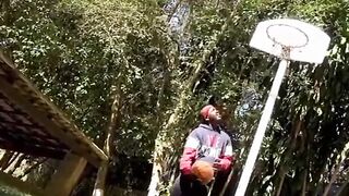 Morena gostosa do rabão fudendo com o negão dotado