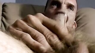 Nasty homeboy tries really hard to jerk off his schlong